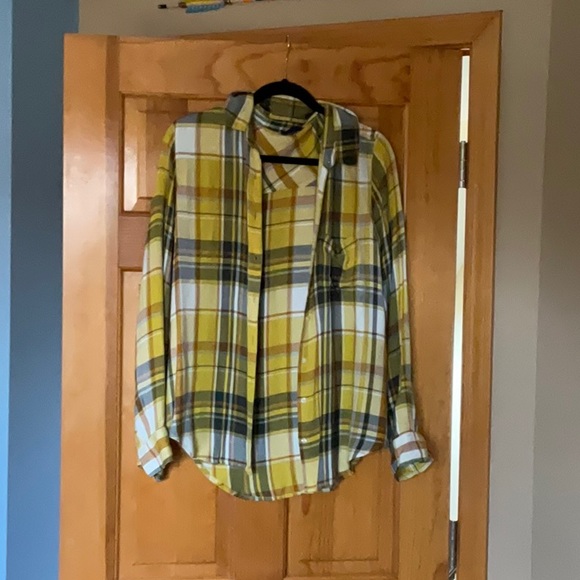Women’s button down flannel